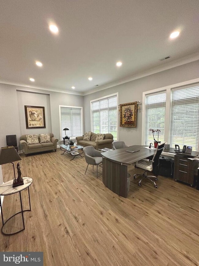 Foto del edificio - 25113 Elk Lick Rd