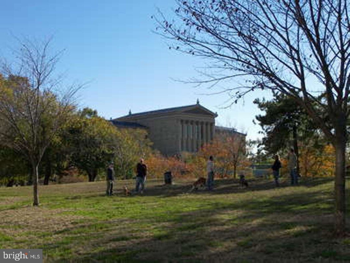 Primary Photo - 2801 Pennsylvania Ave