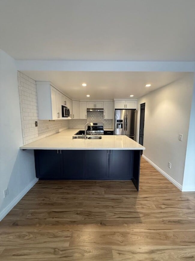 Foto del edificio - Beautiful remodeled townhome
