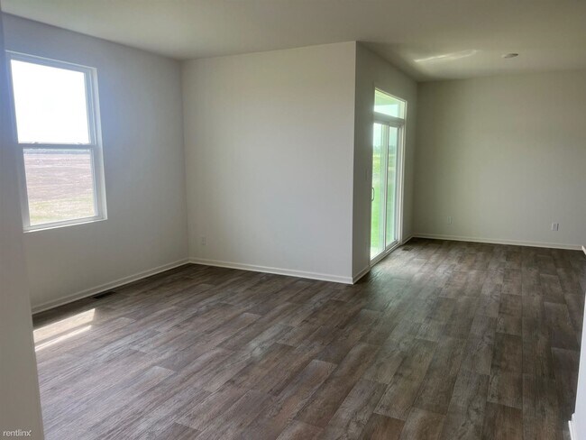 Foto del edificio - 4 br, 2 bath House - 7641 West 105th Place