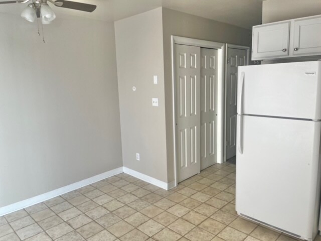 Building Photo - Pheasant Glen Town House #34