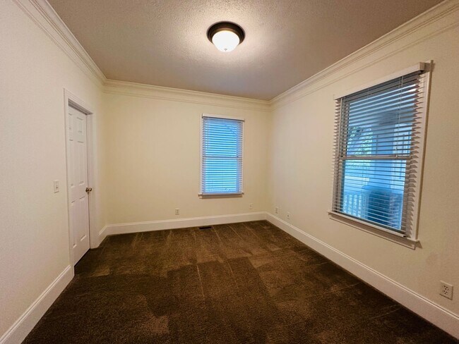 Foto del edificio - 4 Bedroom 3 Bath House