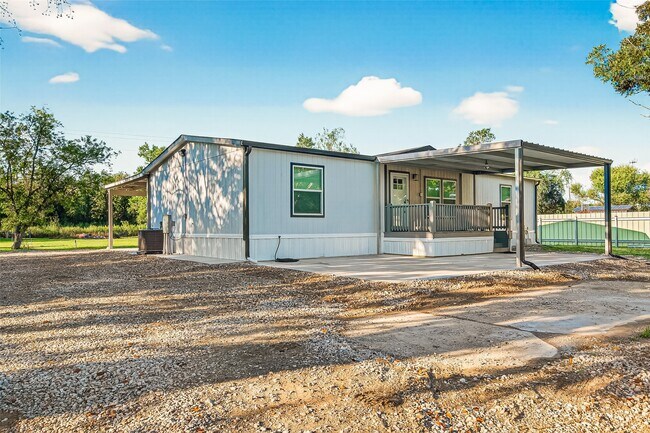 Foto del edificio - 1115 1 Oak Chase Rd