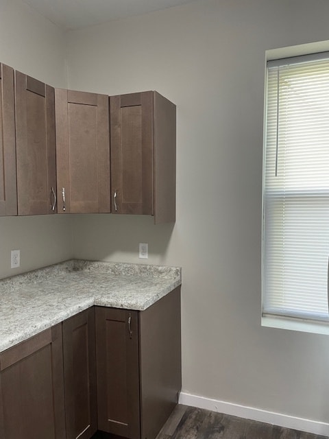 Building Photo - 4426B Holly Ave