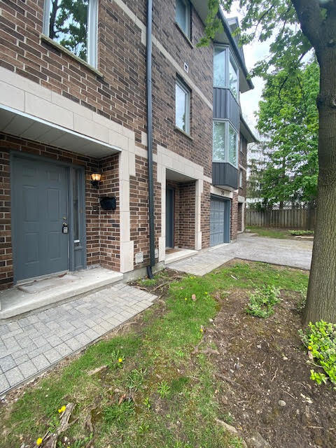 Building Photo - Masonville * 3+1 Bedroom * 2.5 Bath * Gara...