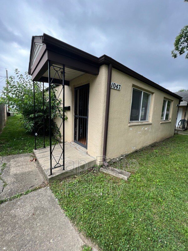 1047 Loretta Ave, Columbus, OH 43211 House Rental in Columbus, OH