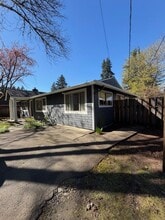 Building Photo - 18021 SW Tualata Ave
