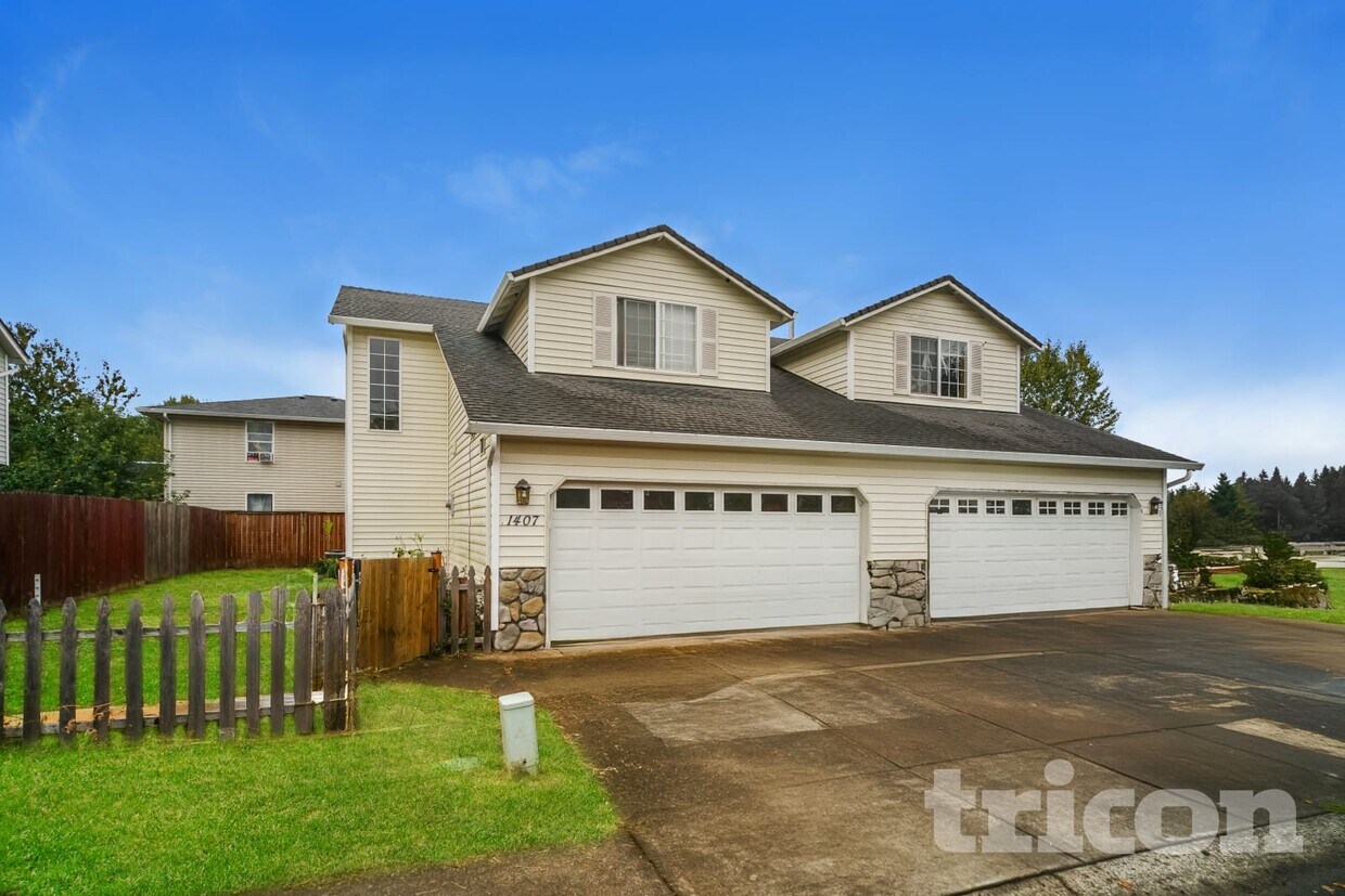 Foto principal - 1407 SW 7th Ct