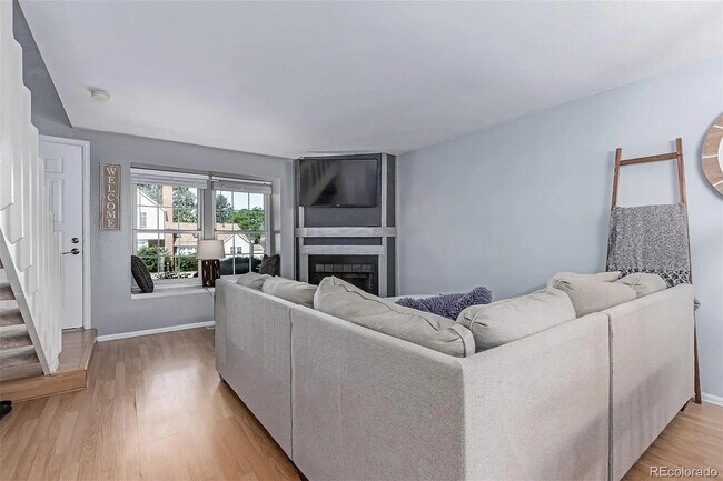 Foto del edificio - 4676 S Dillon Ct