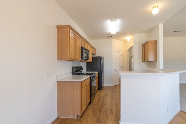 Building Photo - 1013 Lantana Ln Leander, TX 78641