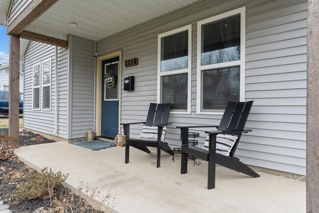 Building Photo - 1114 Eureka Dr