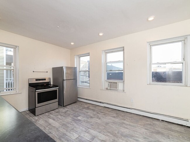 Photo - Allston 4 Bed – 1,250 Sq Ft – Heat Included – Top Floor – 9/1 Apartment