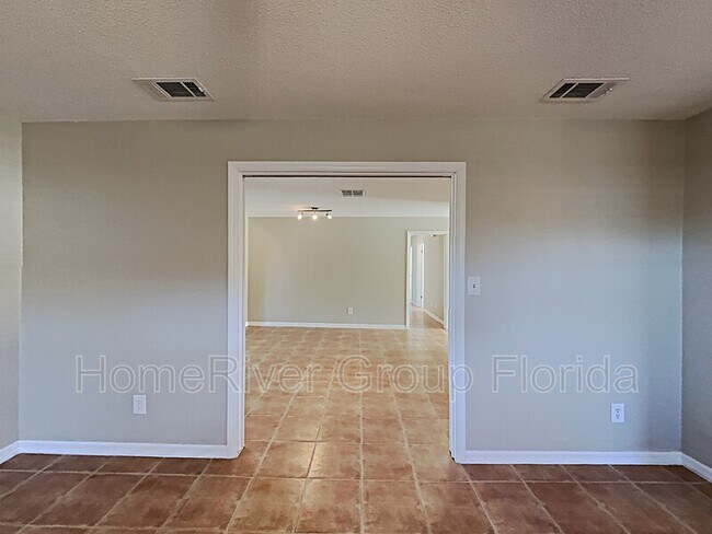 Building Photo - 3475 Arnel Dr