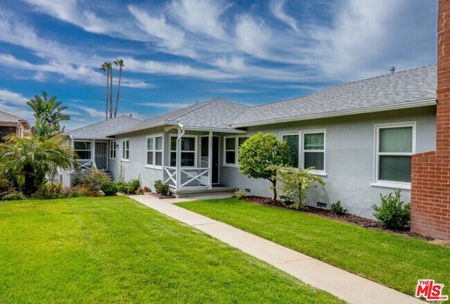 Building Photo - 5902 La Tijera Blvd