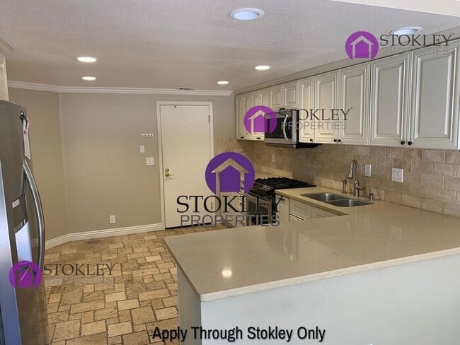 Building Photo - Stokley Properties Presents - 214 Bellflow...