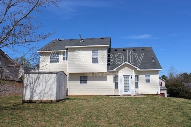 Foto del edificio - 5519 Lofwood Ln