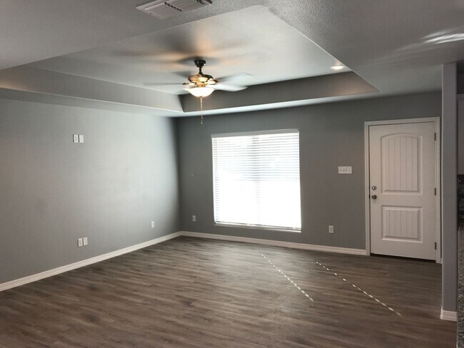 Foto del edificio - Wonderful 3 Bed 2 Bath in Willow Bend!