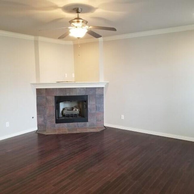 Foto del edificio - Nice Row Home in W Fayetteville in Rupple Row