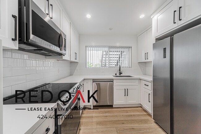 Foto del edificio - 18545 Clark St