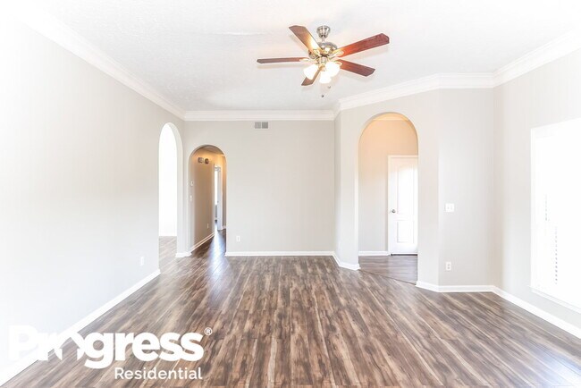 Building Photo - 9288 Lacee Ln