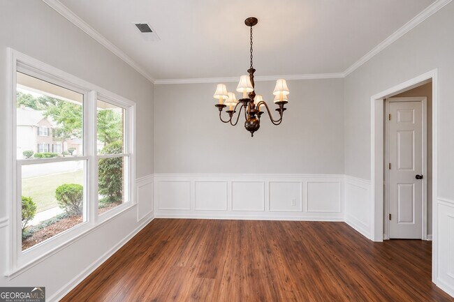 Foto del edificio - 3380 Maple Terrace Dr