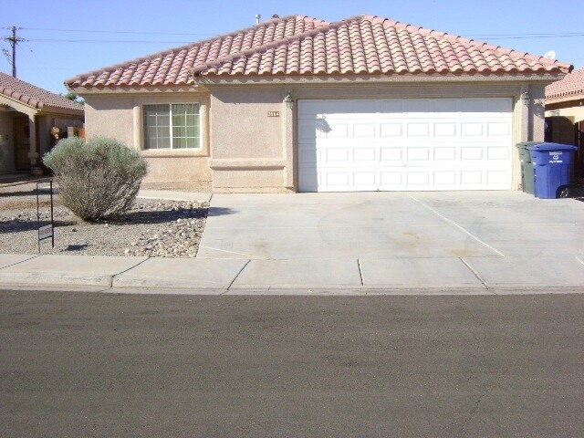 Primary Photo - 2664 S Cavatina Ave