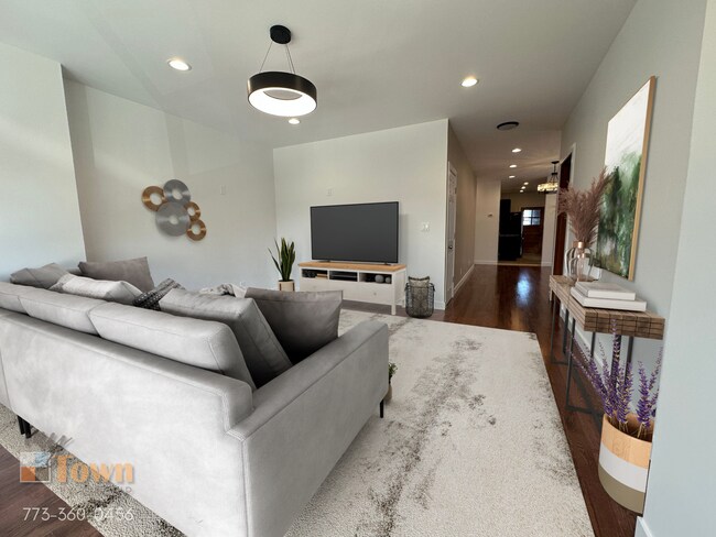 Foto del edificio - 5008 W Henderson St