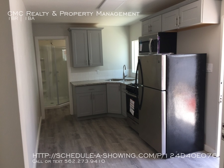 Foto principal - 1150 1/2 Broadway (back house)
