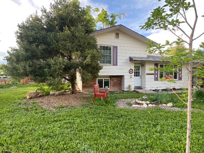 Building Photo - 2524 W Plum St