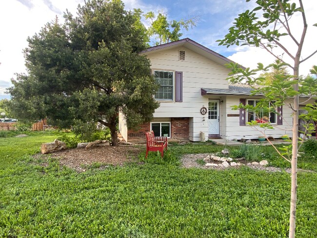 Foto del edificio - 2524 W Plum St