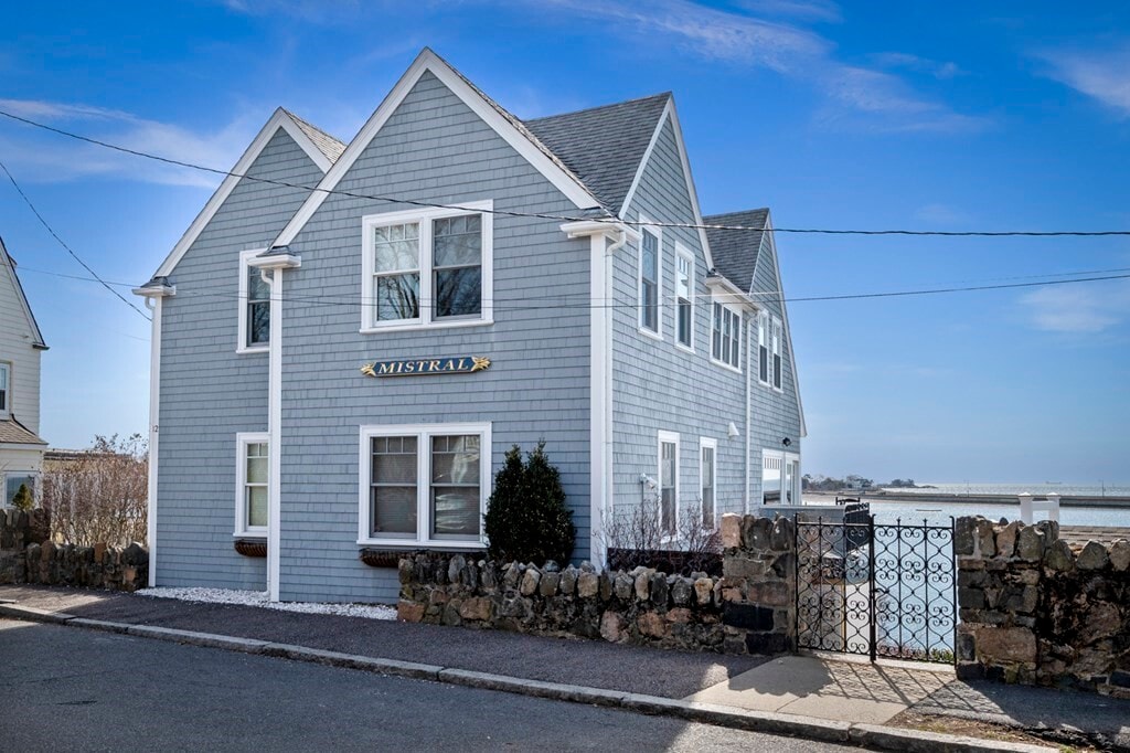 12 Cliff St, Marblehead, MA 01945 House Rental in Marblehead, MA