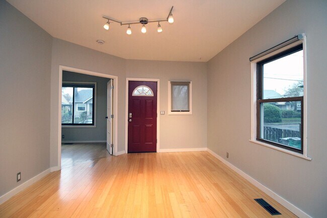 Foto del edificio - 4823 NE 13th Ave