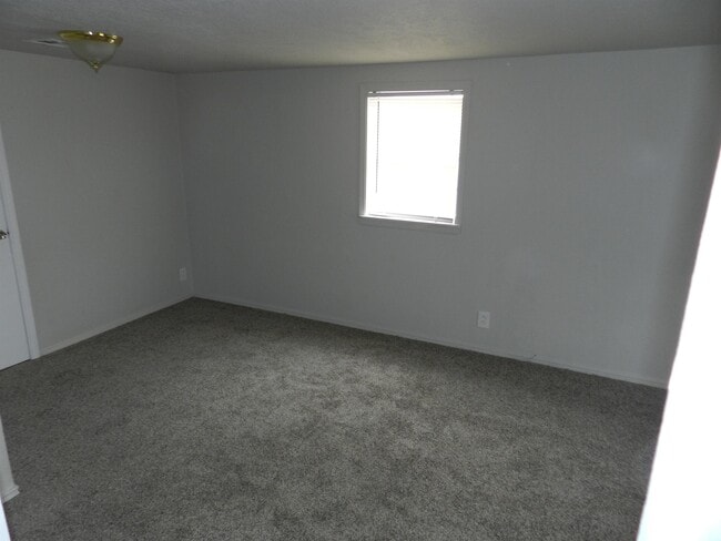 Foto del edificio - 2320 SW E Ave