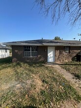 Building Photo - 23 SE 250th Rd