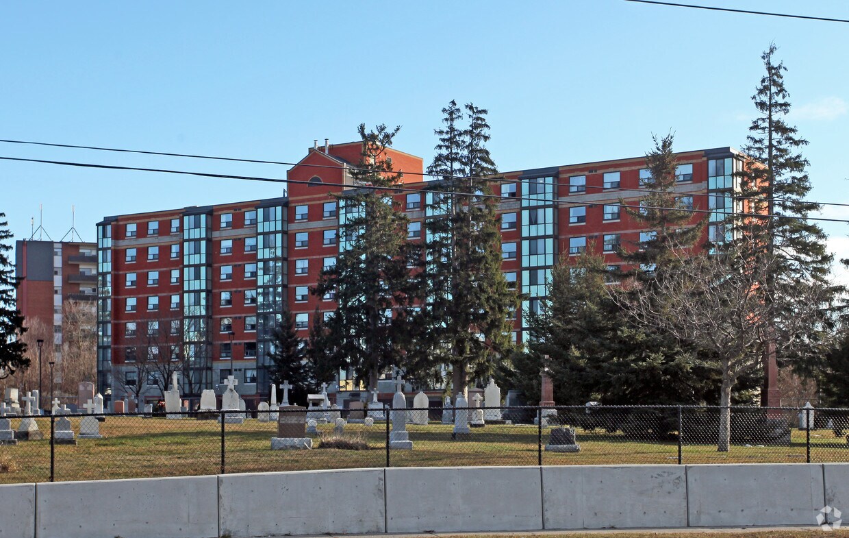 Photo du bâtiment - Consideration Co-Operative Homes