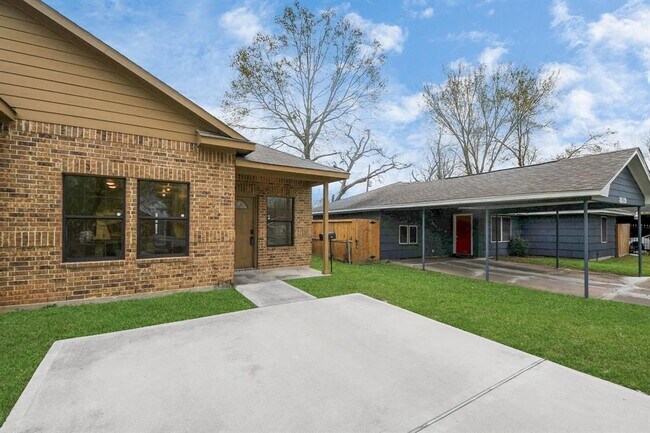 Foto del edificio - 8115 Marcy Dr