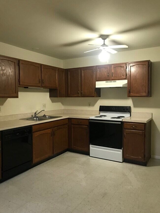 31 W Main St Unit 1, Annville, PA 17003 Apartments in Annville, PA