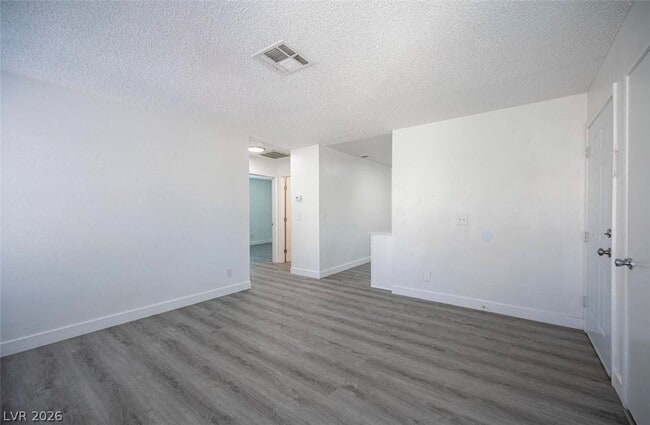 Building Photo - 921 Snug Harbor St