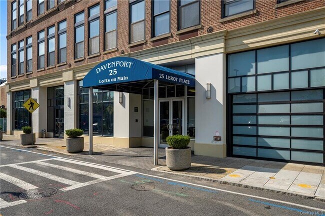 Foto del edificio - 25 Leroy Pl
