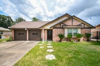 Building Photo - 11915 N Hanworth Dr