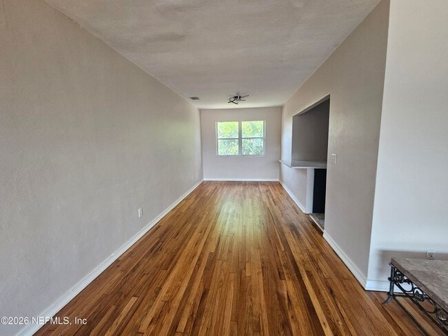 Building Photo - 3005 Walton St