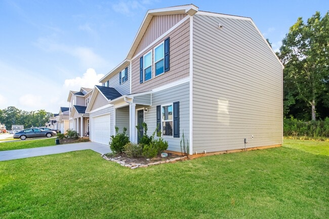 Building Photo - 500 Wagon Trail