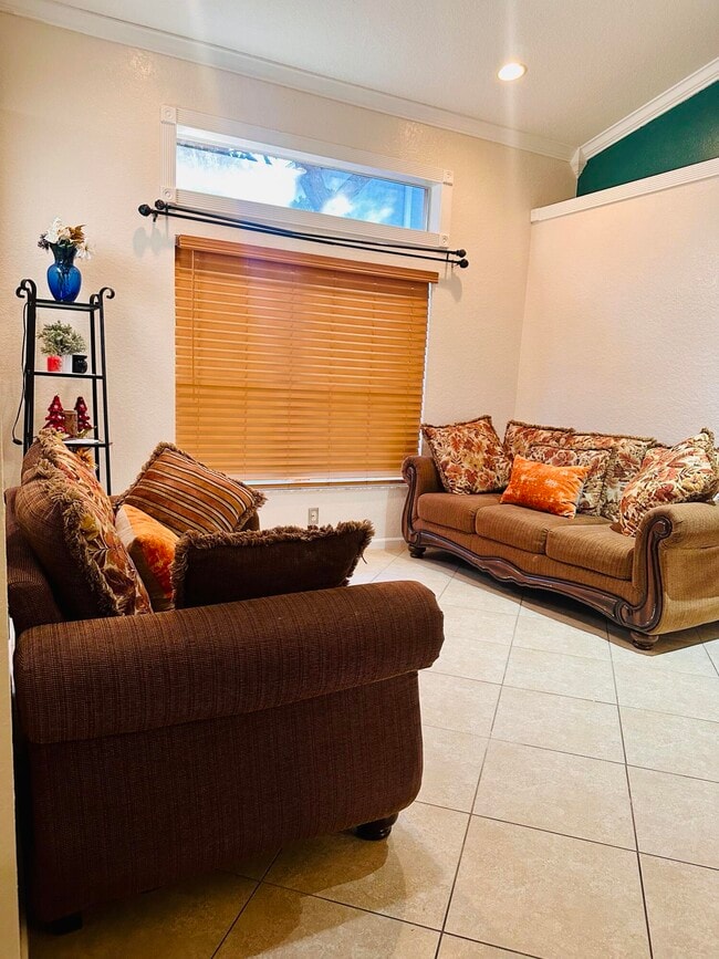 Foto del edificio - 5200 Rising Comet Ln