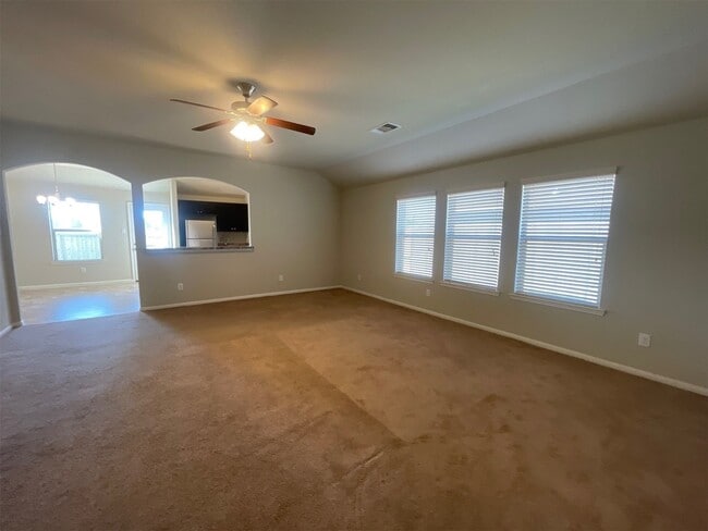 Building Photo - 625 26th Ave N