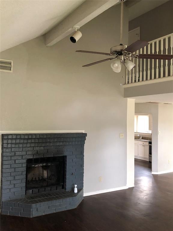 Foto del edificio - 4910 Kelso Ln