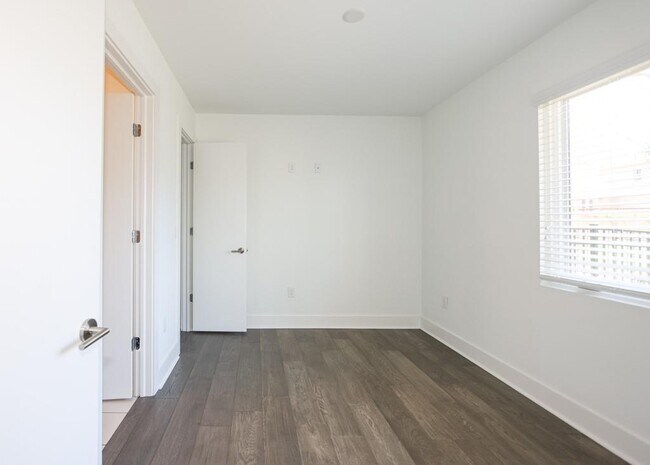 Foto del edificio - 1145 Kirkwood Ave SE