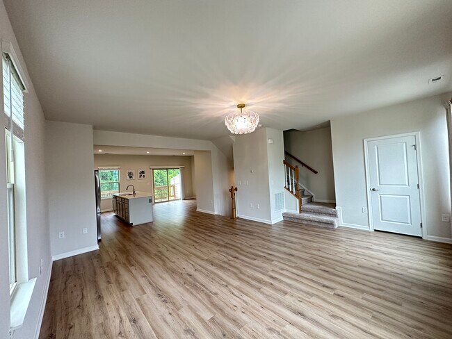 Foto del edificio - 742 Channing Park Cir