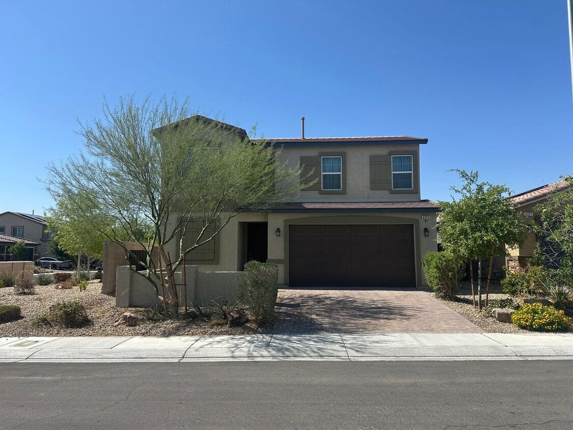 NW!! Solar!! Gated!! Bed and bath downst... - NW!! Solar!!  Gated!!  Bed and bath downst...