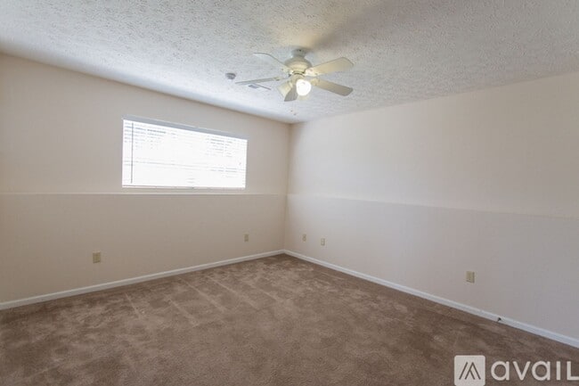 Building Photo - Available May 15