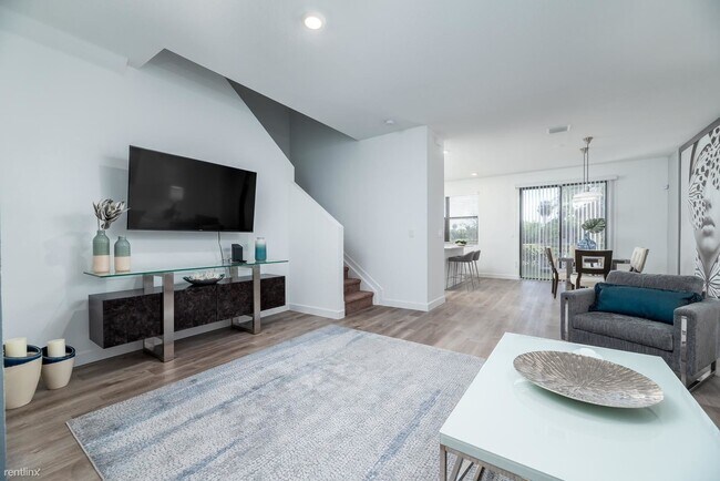 Building Photo - 2 br, 2.5 bath Townhome - 4095 Sunset Way